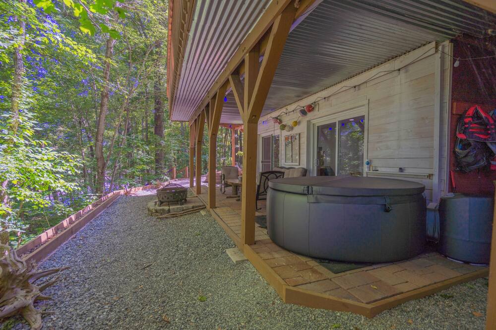 Photo of Outdoor in Southmont