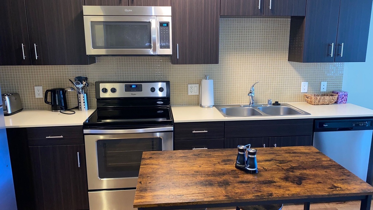 Photo of Kitchen in Mid-Wilshire