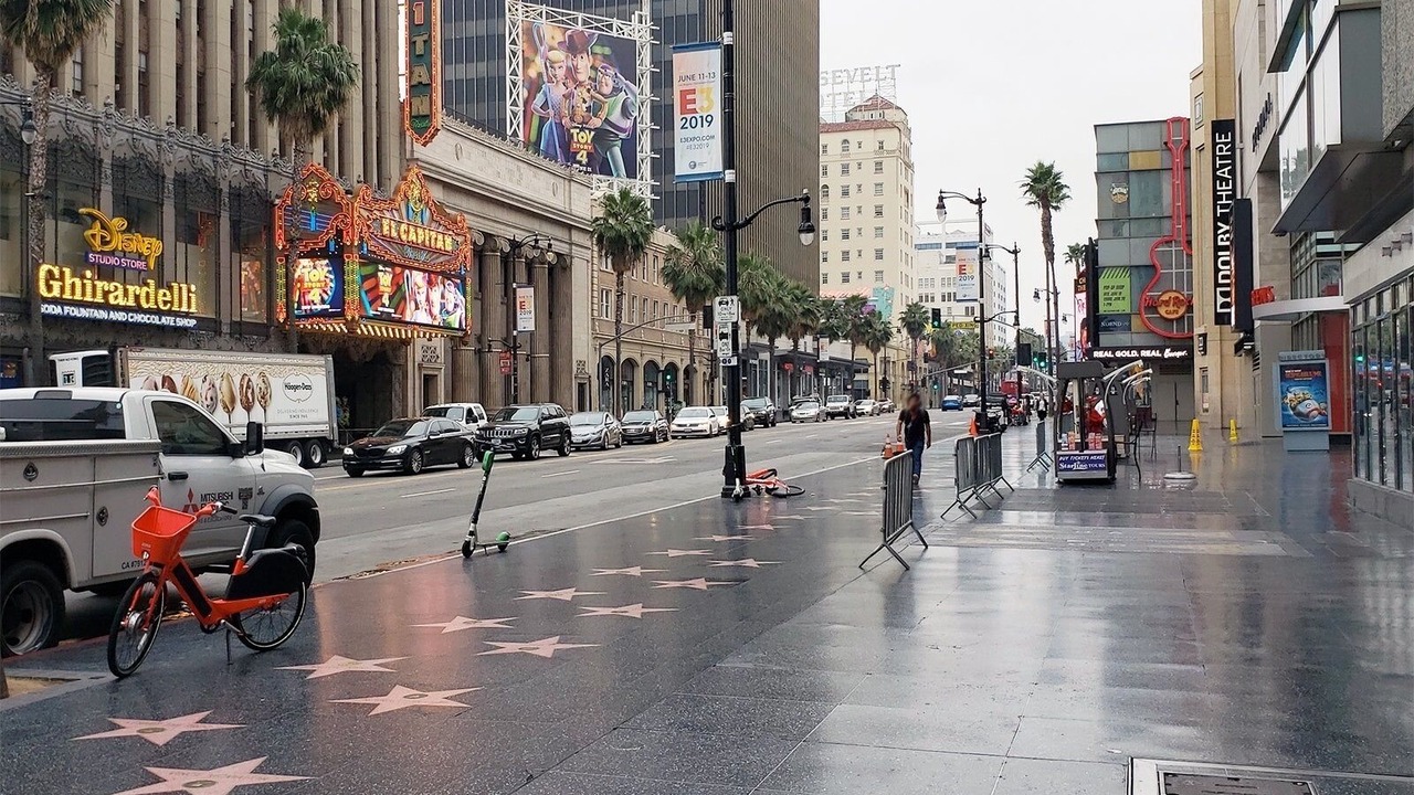 Photo of Outdoor in Mid-Wilshire