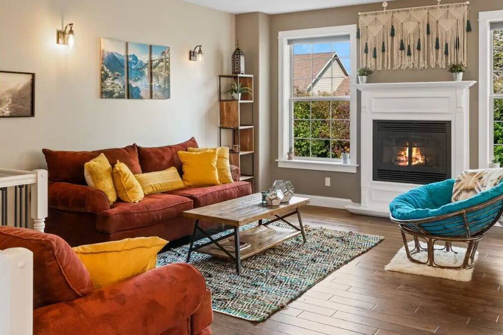 Photo of Livingroom in Four Corners