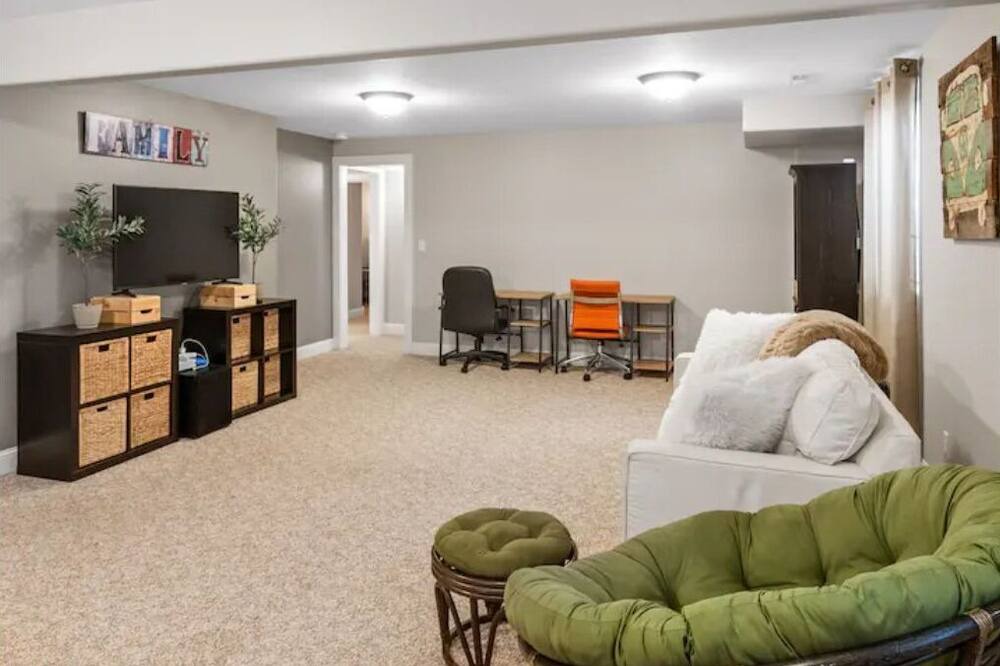 Photo of Livingroom in Four Corners