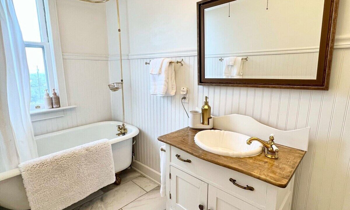Photo of Bathroom in Helena