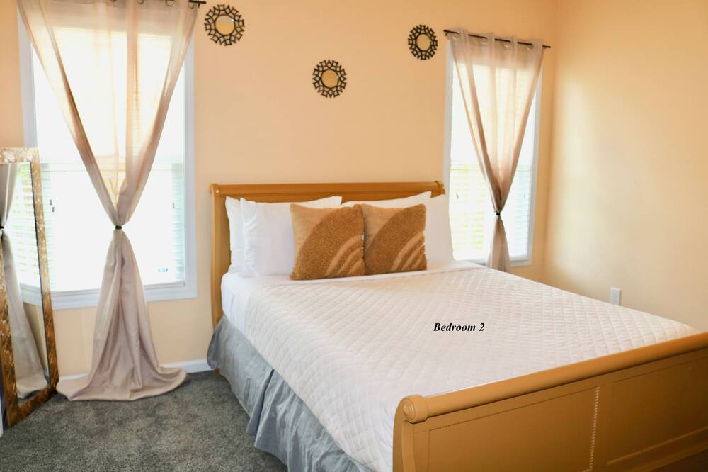 Photo of Bedroom in South View