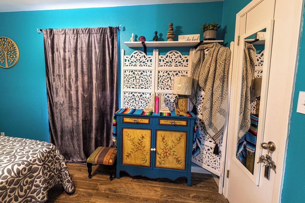 Photo of Bedroom in Palm Valley