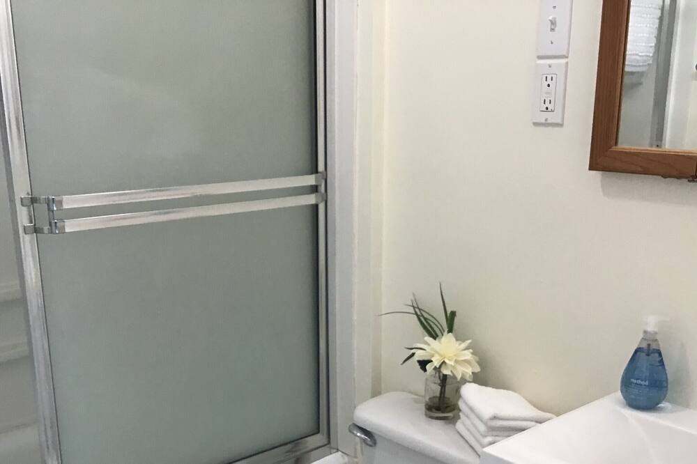 Photo of Bathroom in White Sulphur Springs