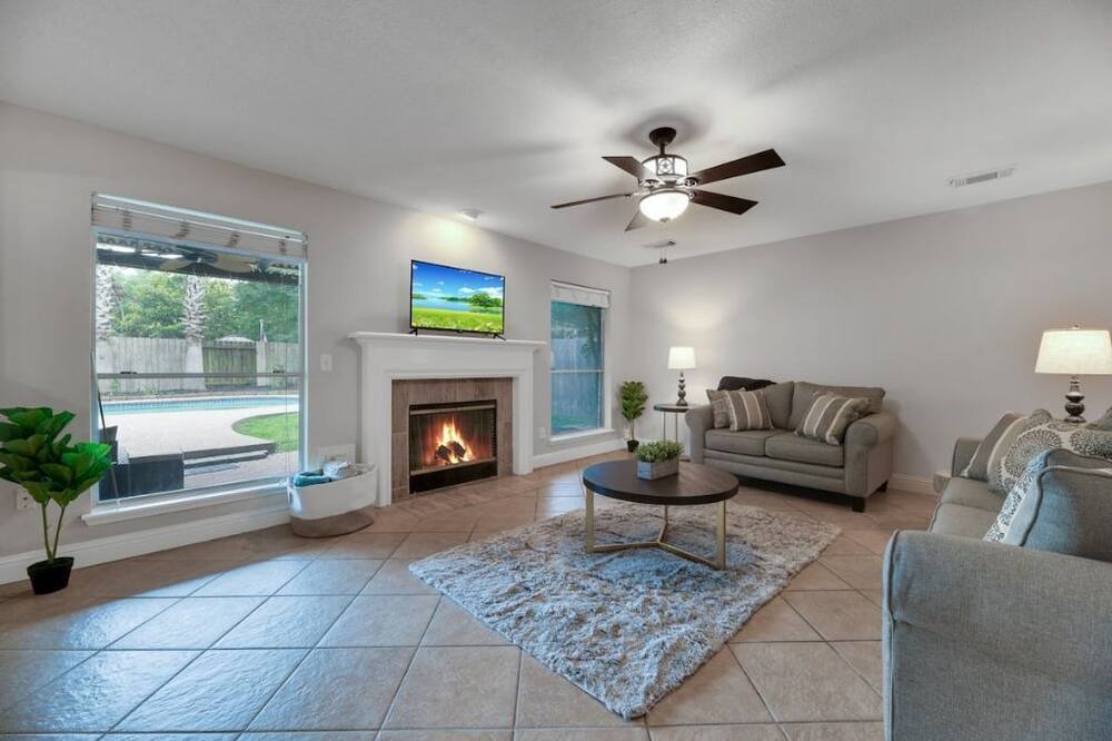 Photo of Livingroom in Barker