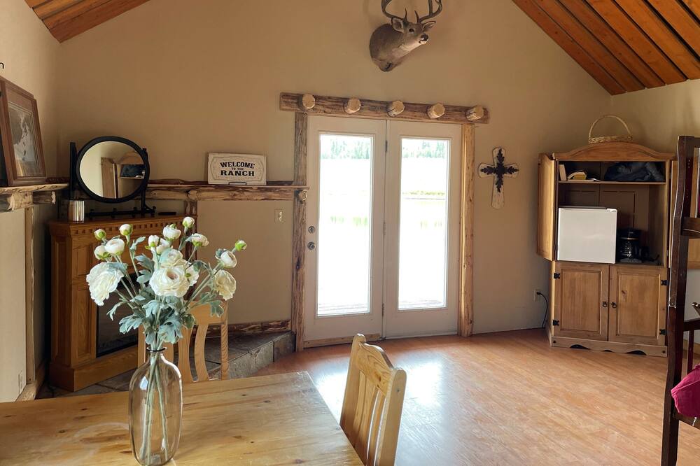 Photo of Livingroom in Daniel