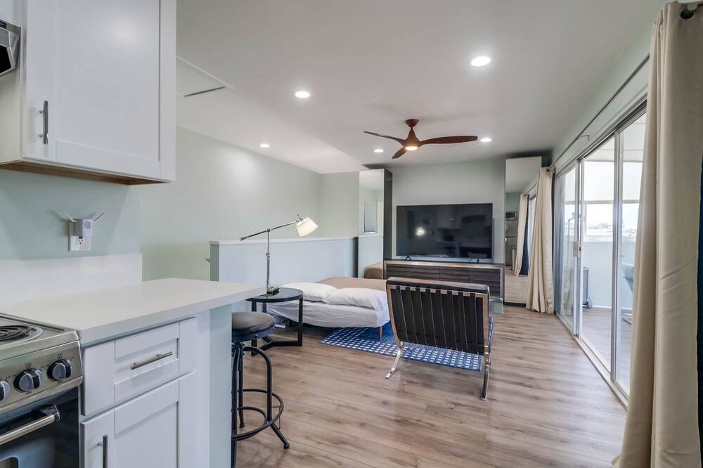 Photo of Bedroom in Sunset Cliffs
