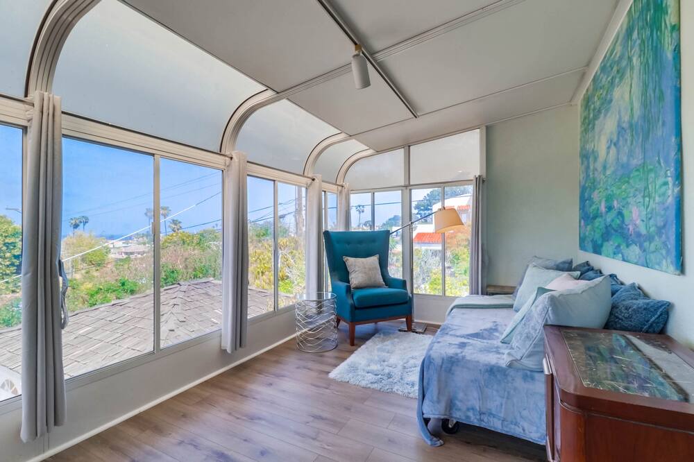 Photo of Bedroom in Sunset Cliffs