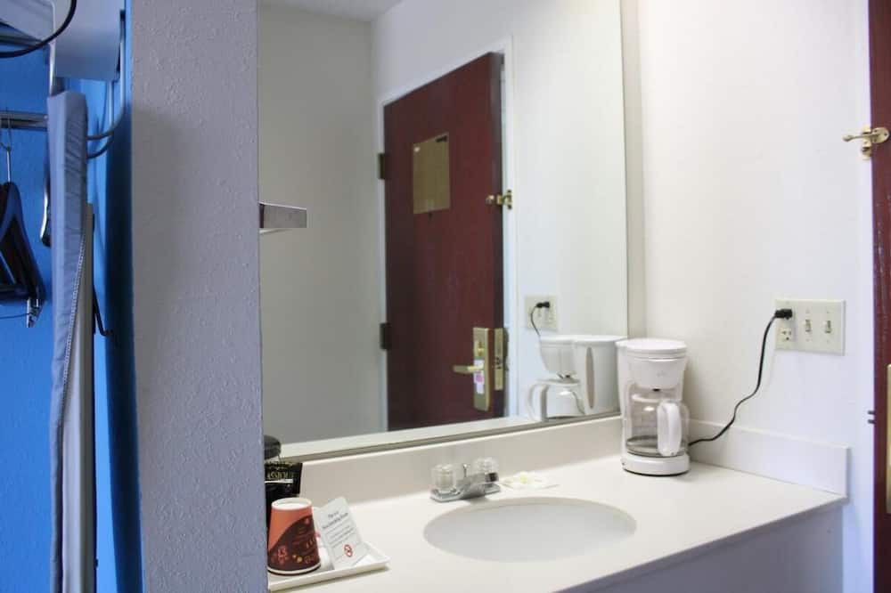 Photo of Bathroom in Mount Vernon