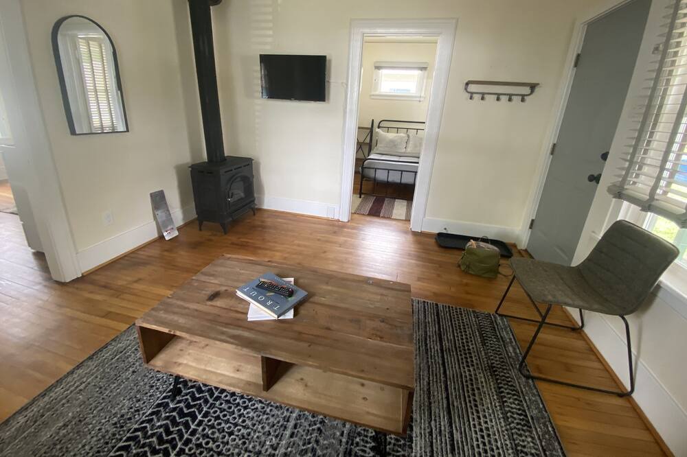 Photo of Livingroom in Livingston