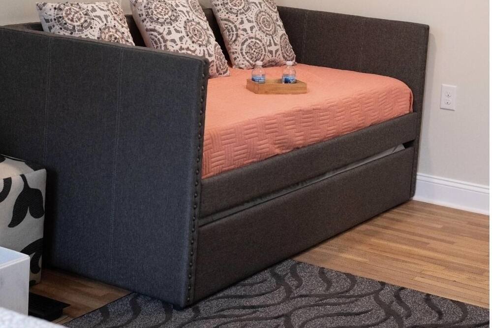 Photo of Bedroom in Speedway