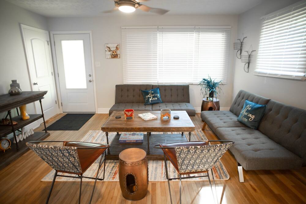 Photo of Bedroom in Speedway