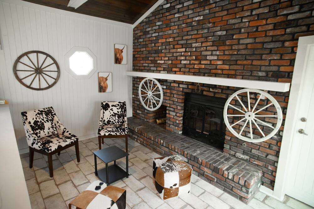 Photo of Livingroom in Speedway