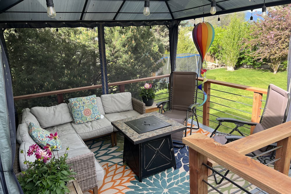 Photo of Patio Balcony in Evergreen