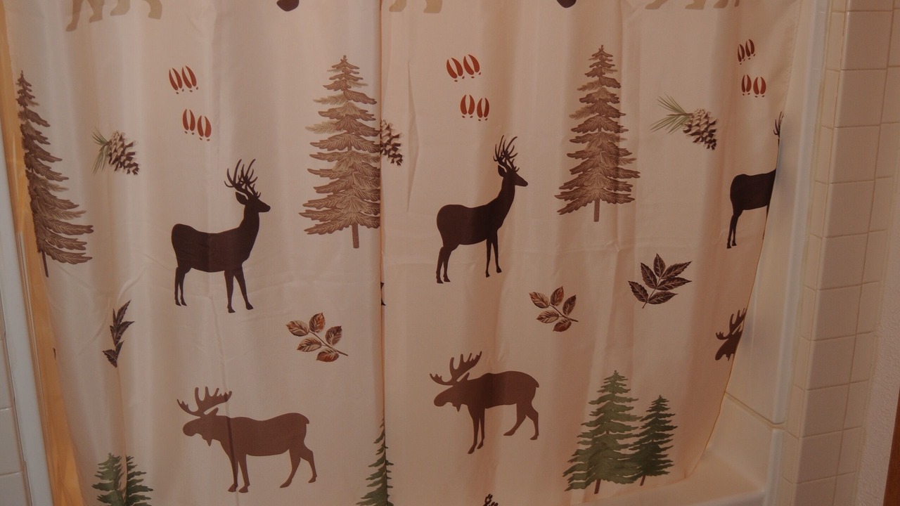 Photo of Bathroom in West Yellowstone