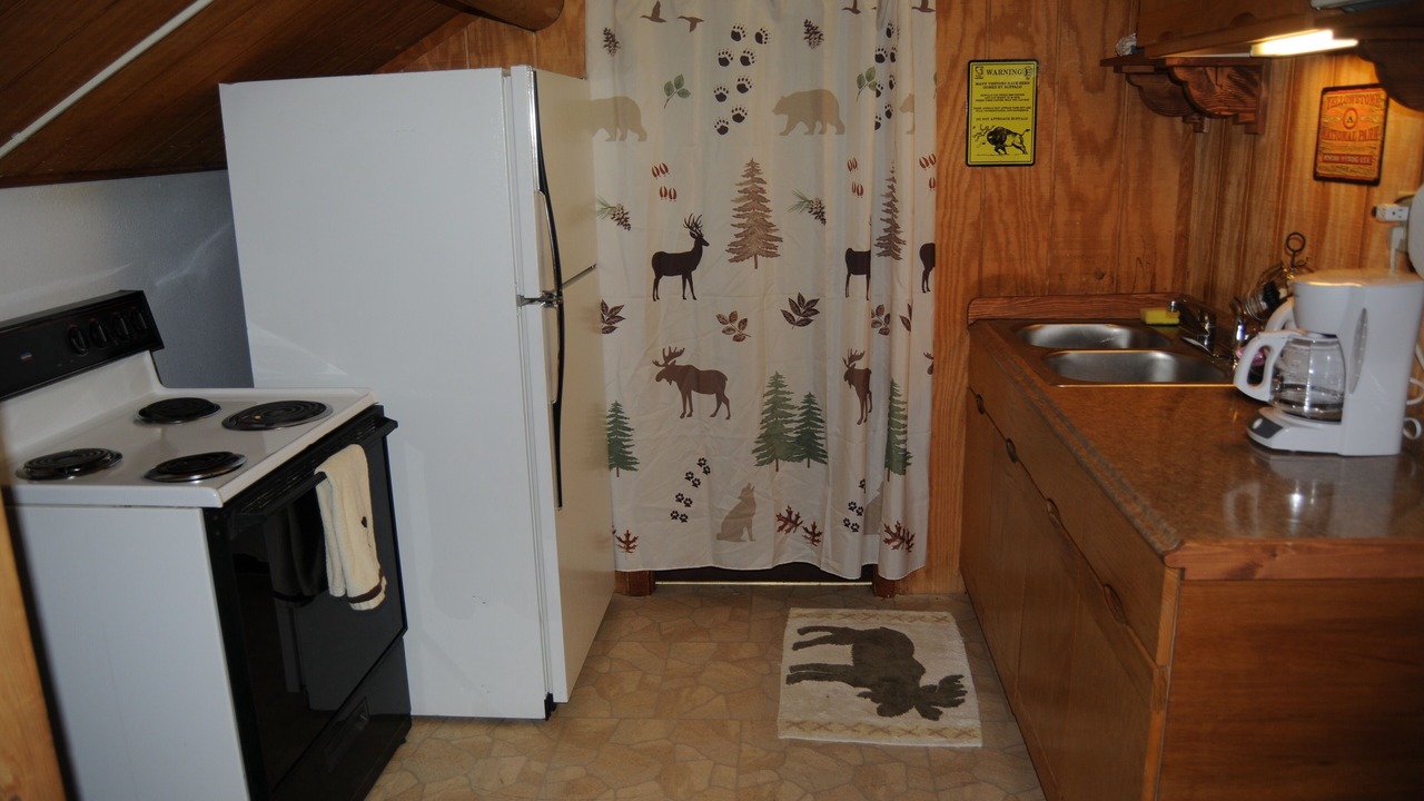 Photo of Kitchen in West Yellowstone