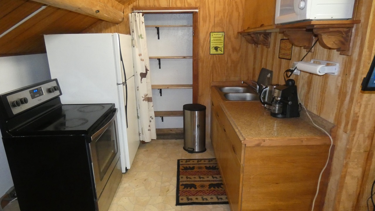 Photo of Kitchen in West Yellowstone