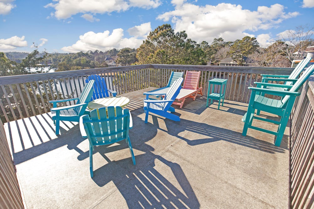 Photo of Patio Balcony in Litchfield by the Sea