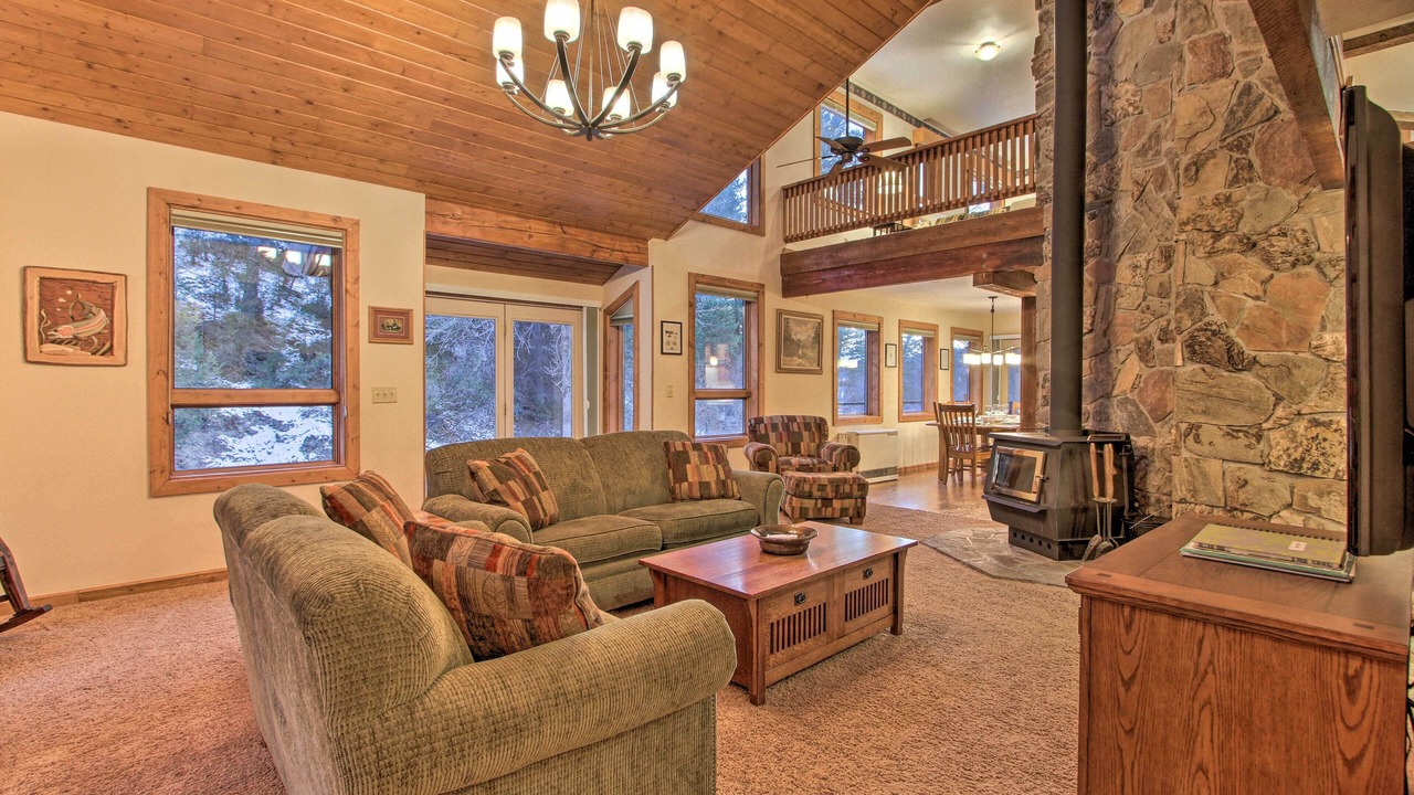 Photo of Livingroom in Helena