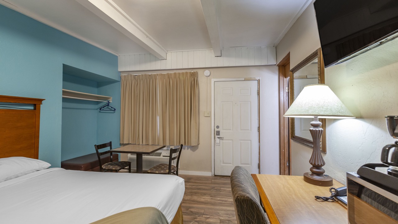 Photo of Bedroom in Downtown Boise