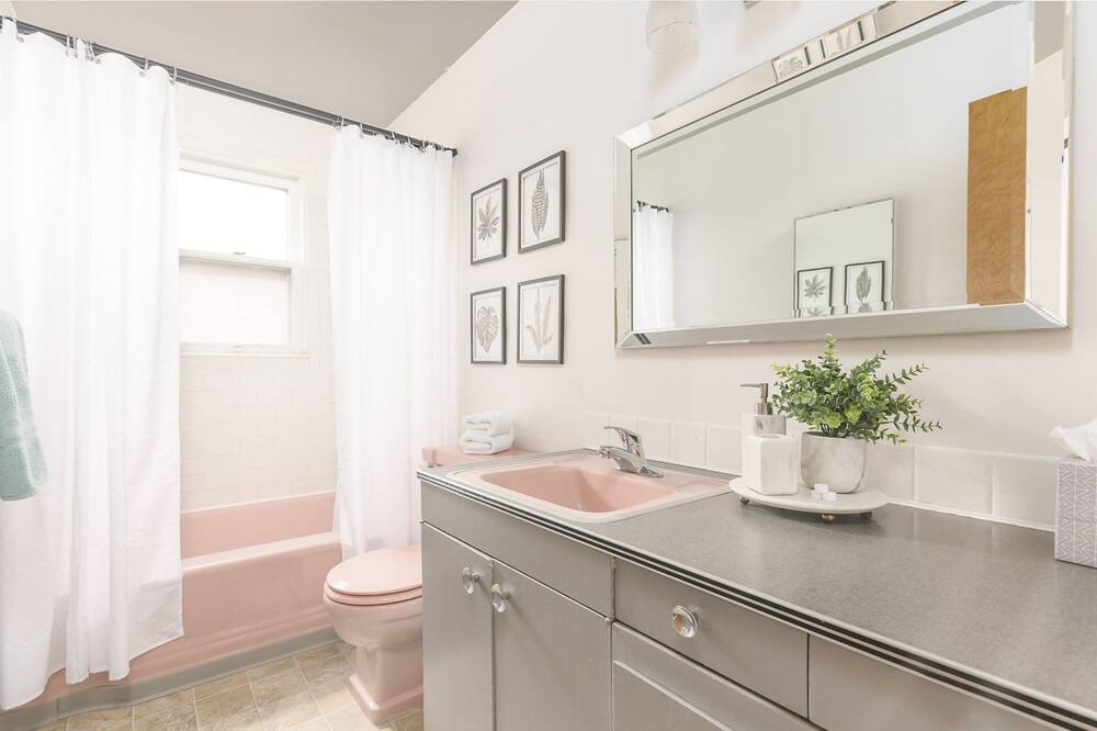 Photo of Bathroom in East End