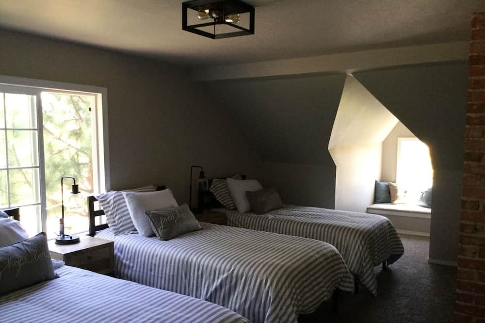 Photo of Bedroom in Weippe