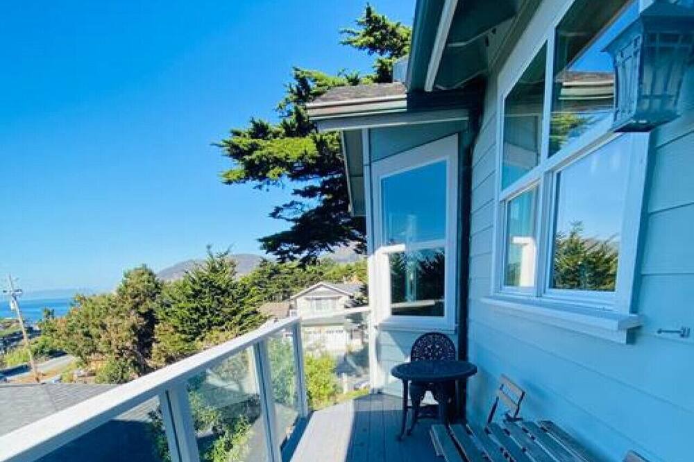 Photo of Patio Balcony in Montara