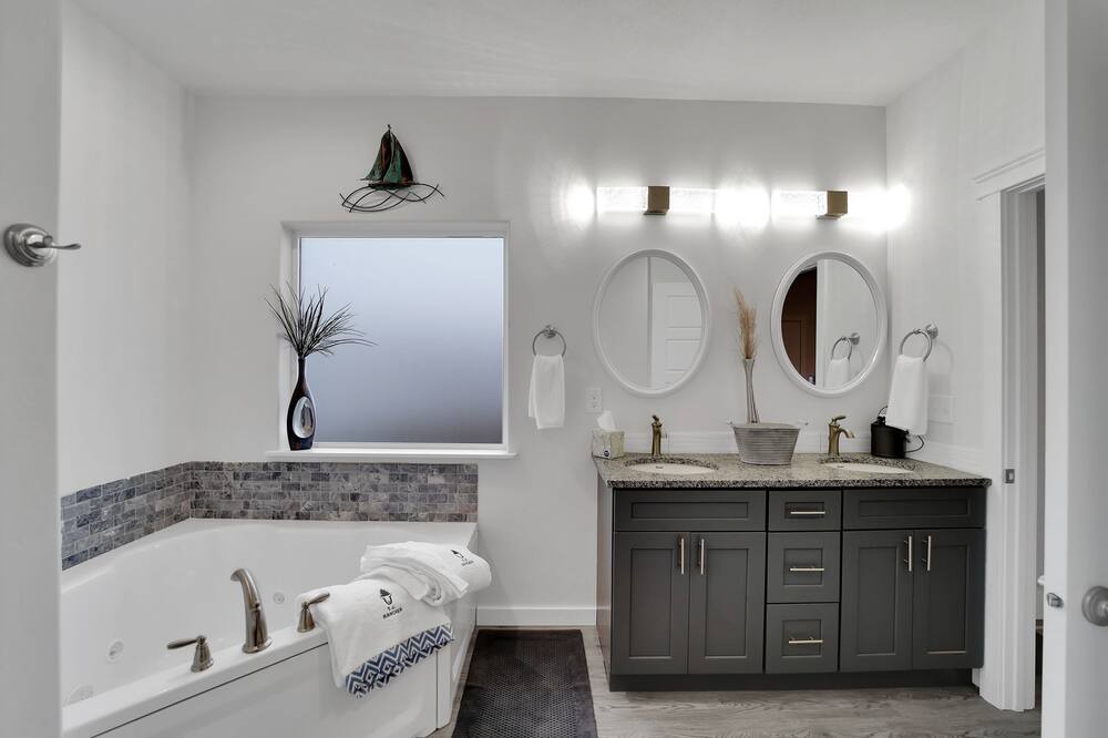 Photo of Bathroom in Twin Falls