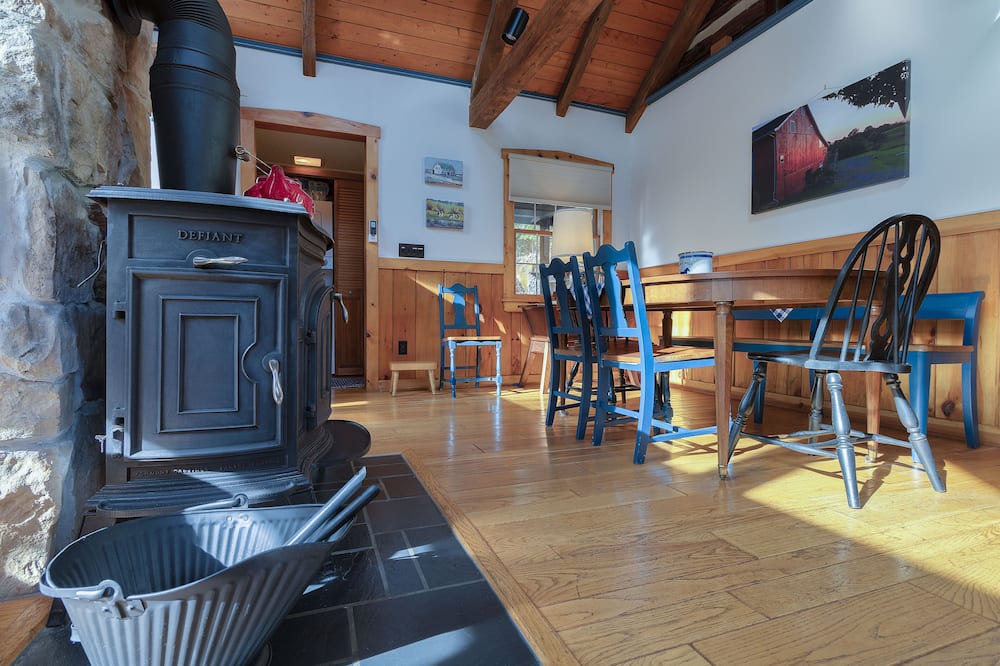 Photo of Livingroom in Drifting