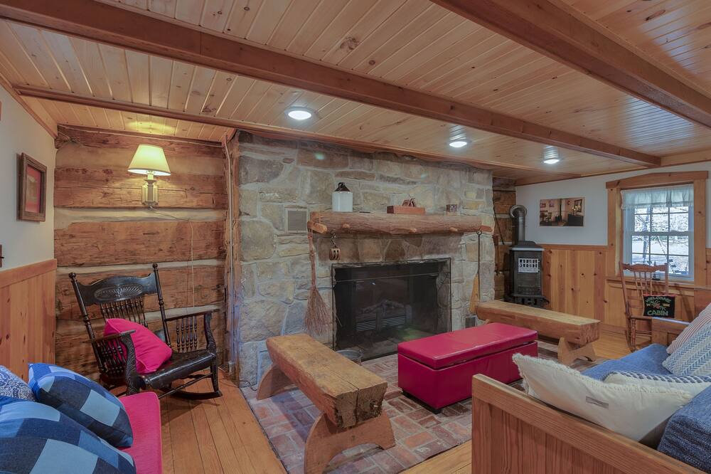 Photo of Livingroom in Drifting
