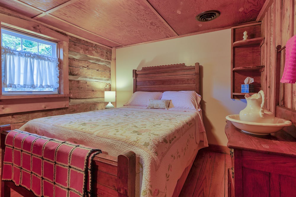Photo of Bedroom in Drifting