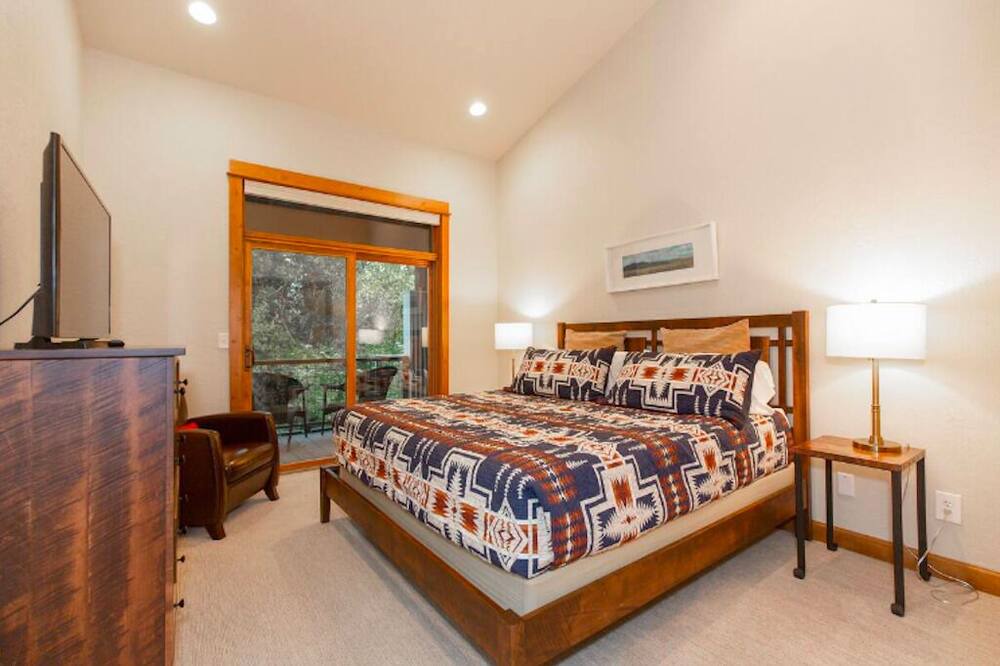 Photo of Bedroom in Red Lodge