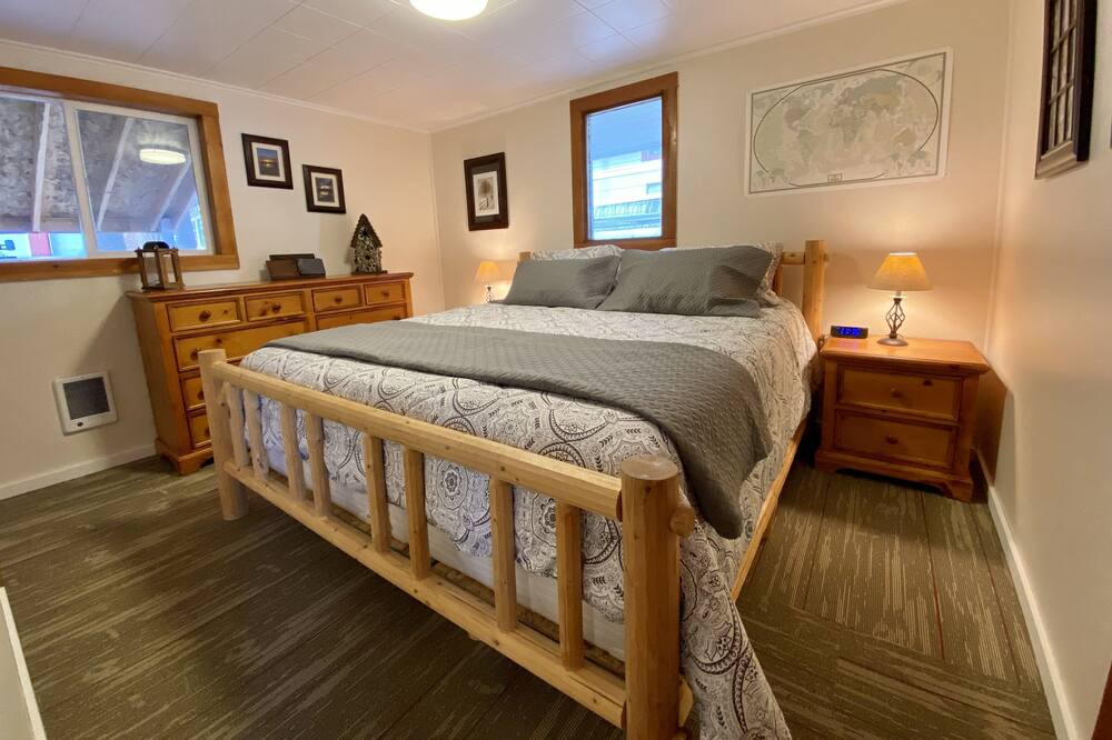 Photo of Bedroom in Diamond Lake