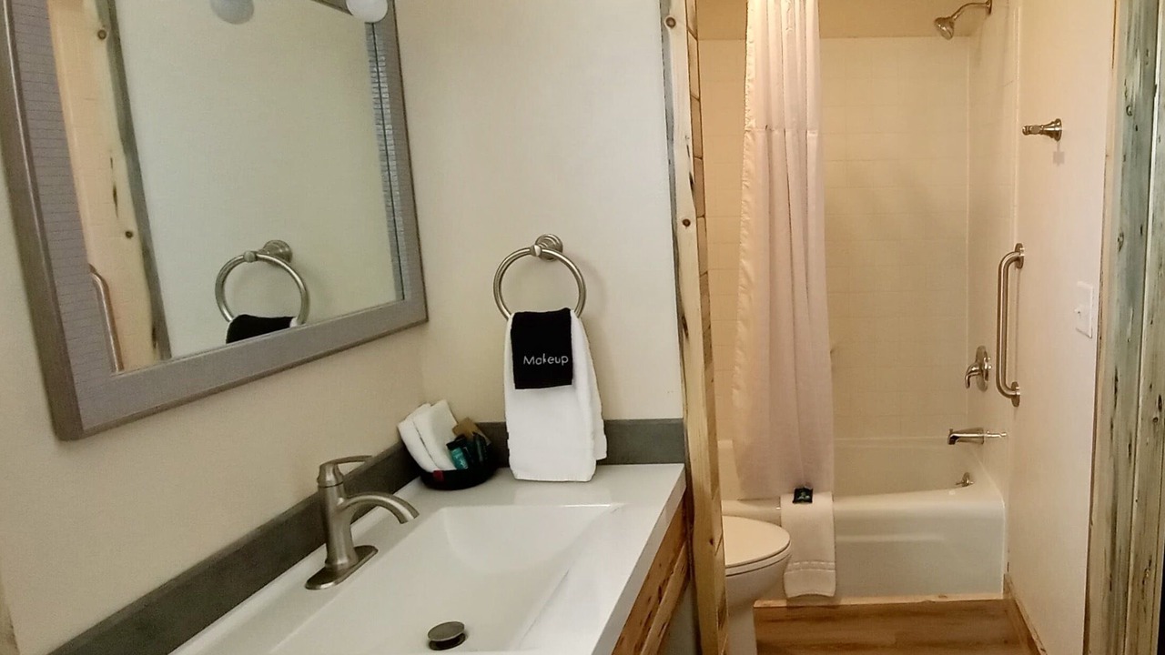 Photo of Bathroom in Lovell