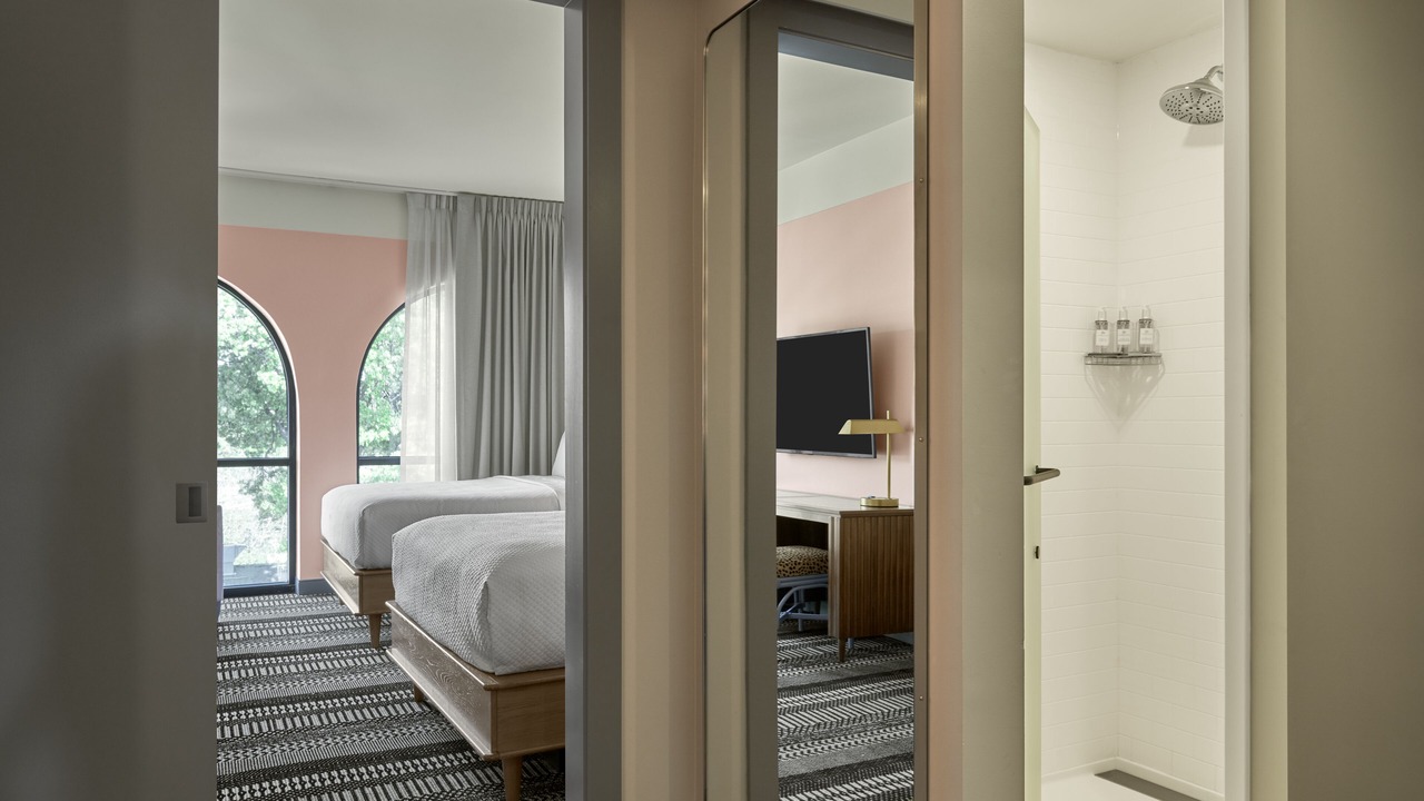 Photo of Bedroom in Midtown