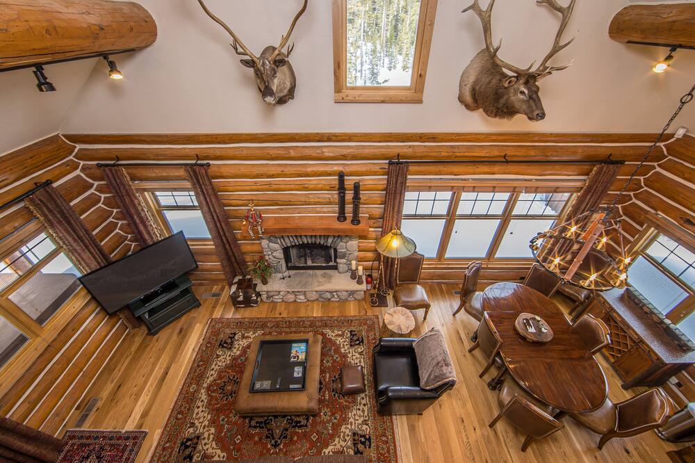 Photo of Livingroom in Powder Ridge