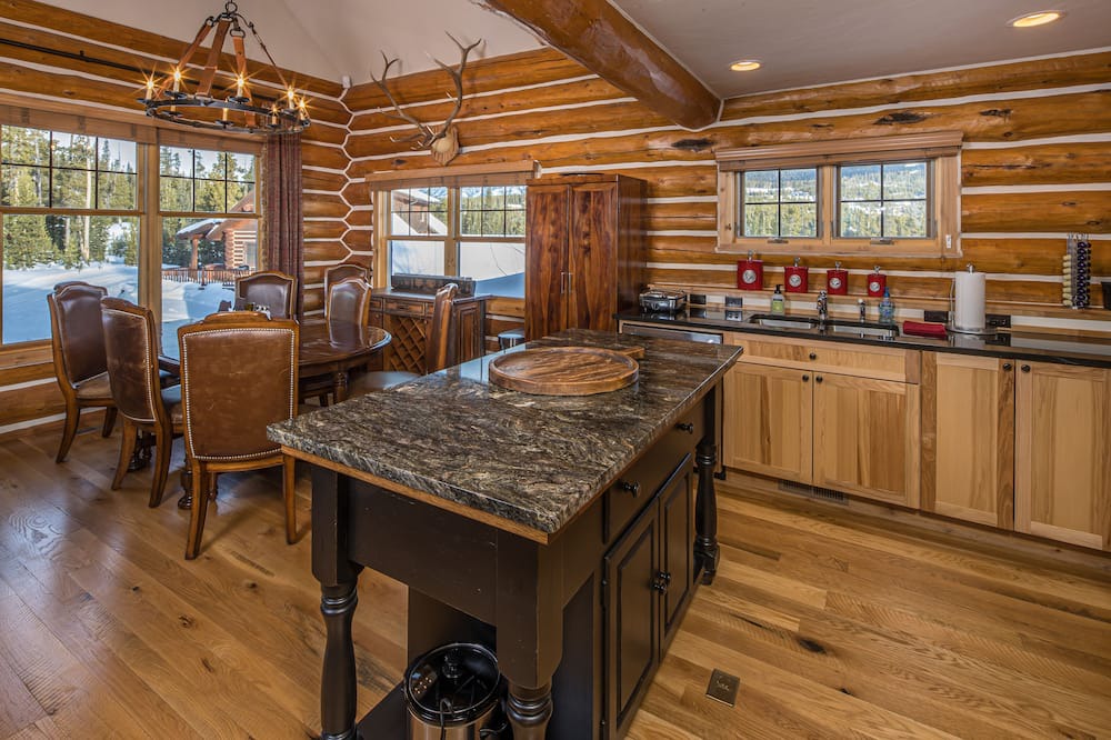 Photo of Kitchen in Powder Ridge