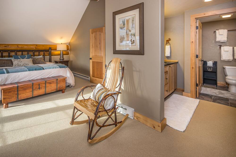 Photo of Bedroom in Powder Ridge
