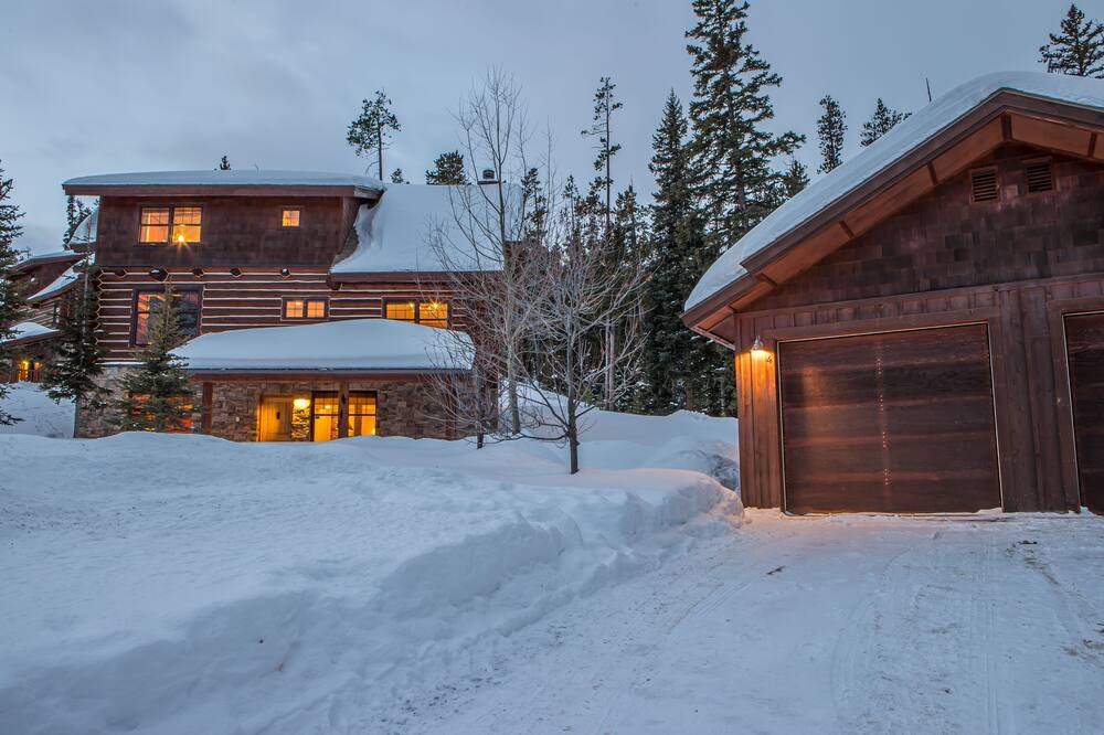 Photo of Outdoor in Powder Ridge