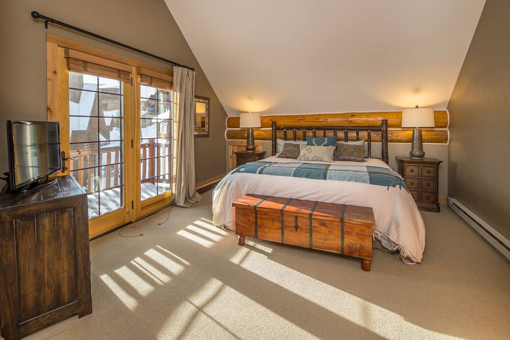 Photo of Bedroom in Powder Ridge
