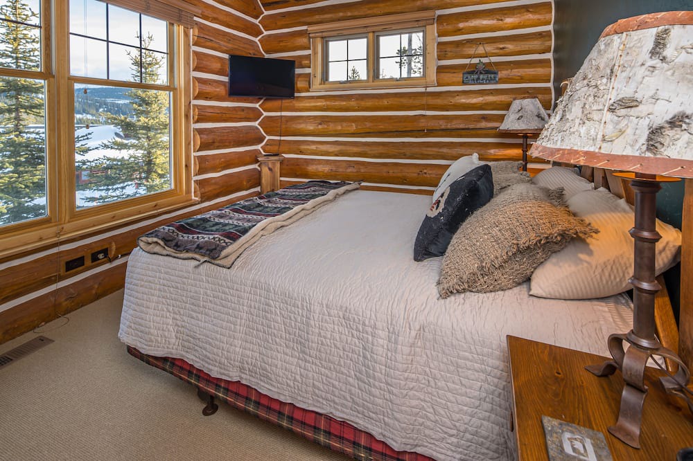 Photo of Bedroom in Powder Ridge