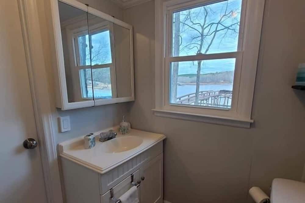 Photo of Bathroom in Liberty Hill