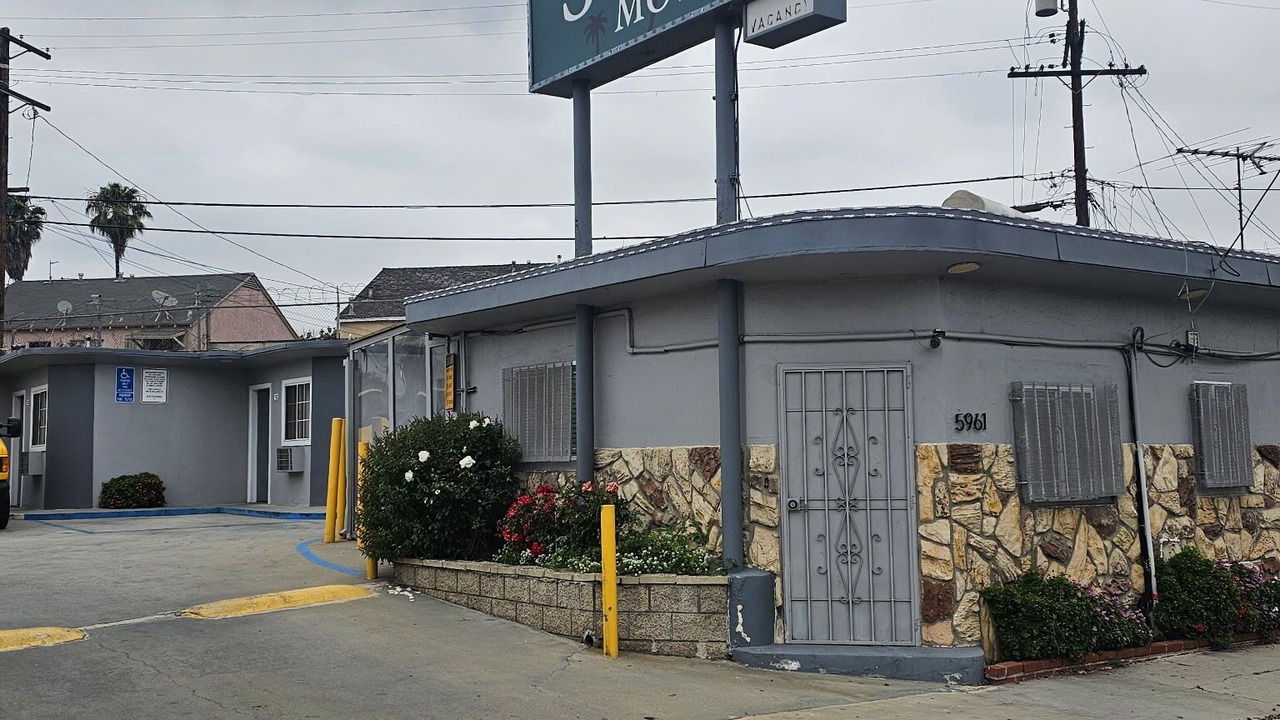 Photo of Outdoor in Mid City