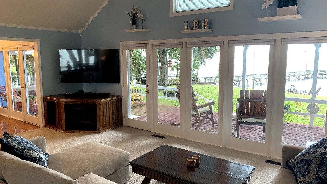 Photo of Livingroom in Summerton