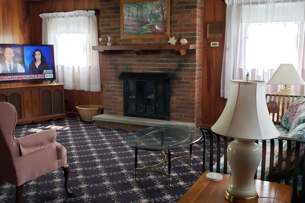 Photo of Livingroom in Mechanicsburg