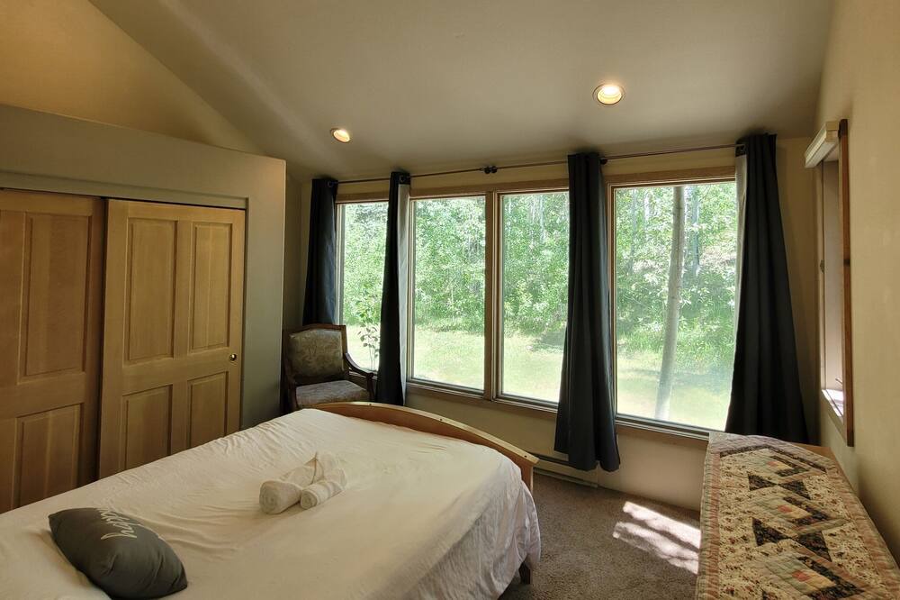 Photo of Bedroom in Hailey
