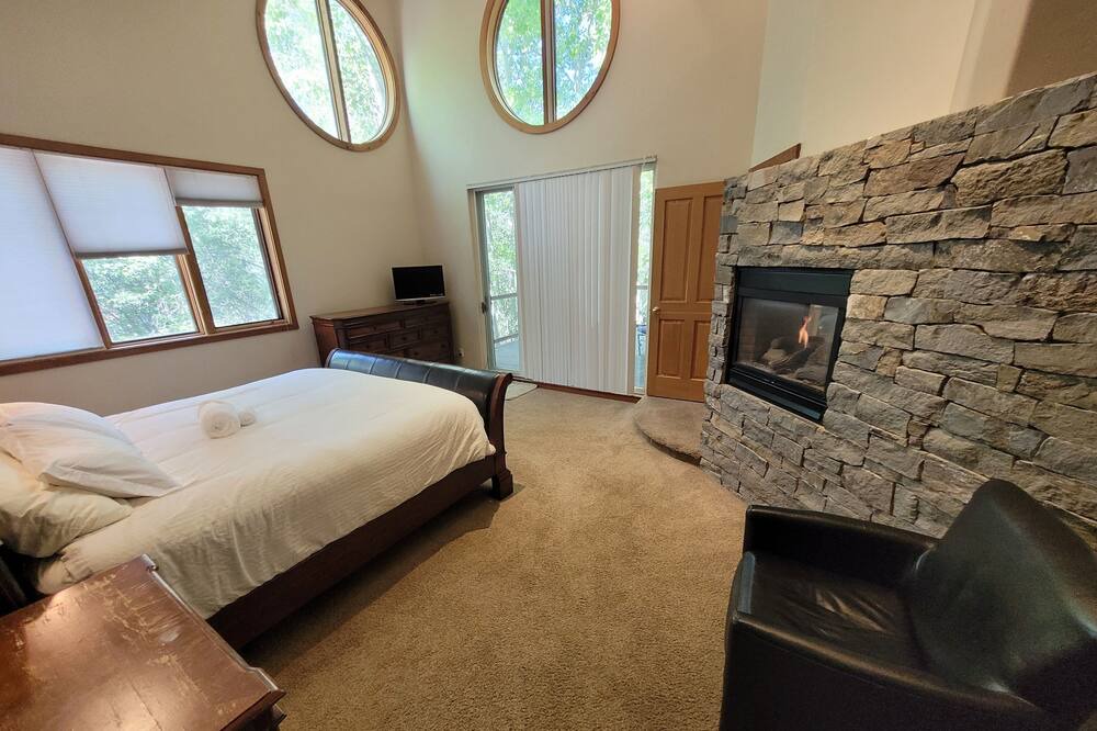 Photo of Bedroom in Hailey