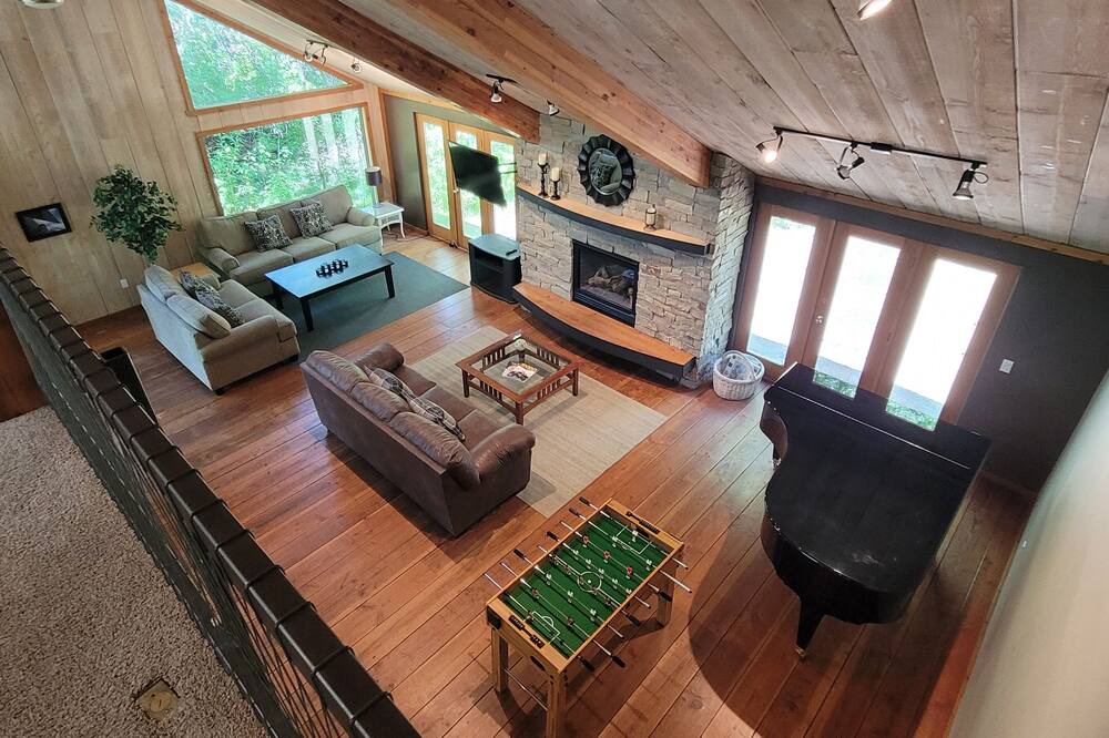 Photo of Livingroom in Hailey