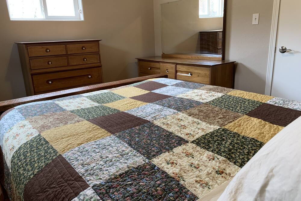 Photo of Bedroom in Grantsdale